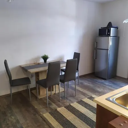Pisqor - Self Check-in Apartamento Bratislava